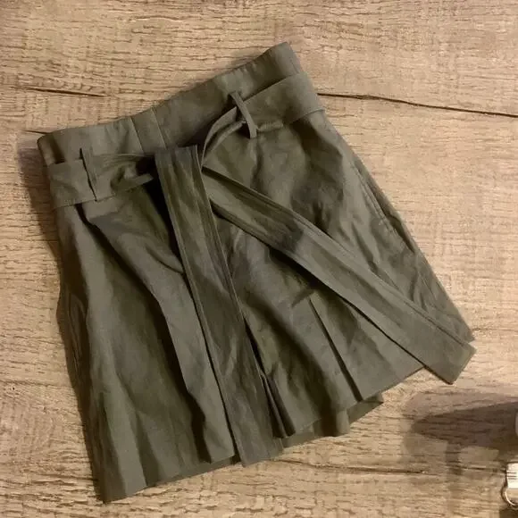 Theory Eco Crunch Belt Shorts in Thyme.